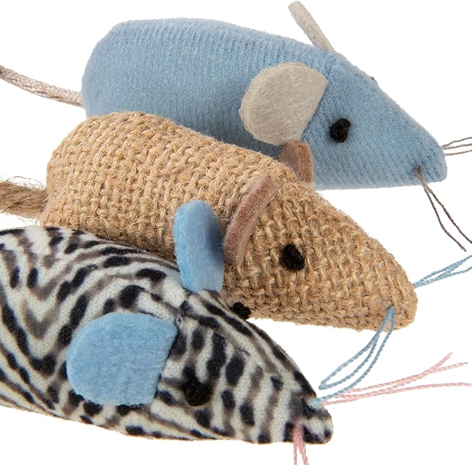 Instincts toss and bat cat toy