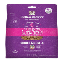 Stella & Chewy's Freeze-Dried Raw Cat Dinner Morsels – Grain Free, Protein Rich Cat & Kitten Food – Yummy Lickin’ Salmon & Chicken Recipe – 3.5 oz Bag
