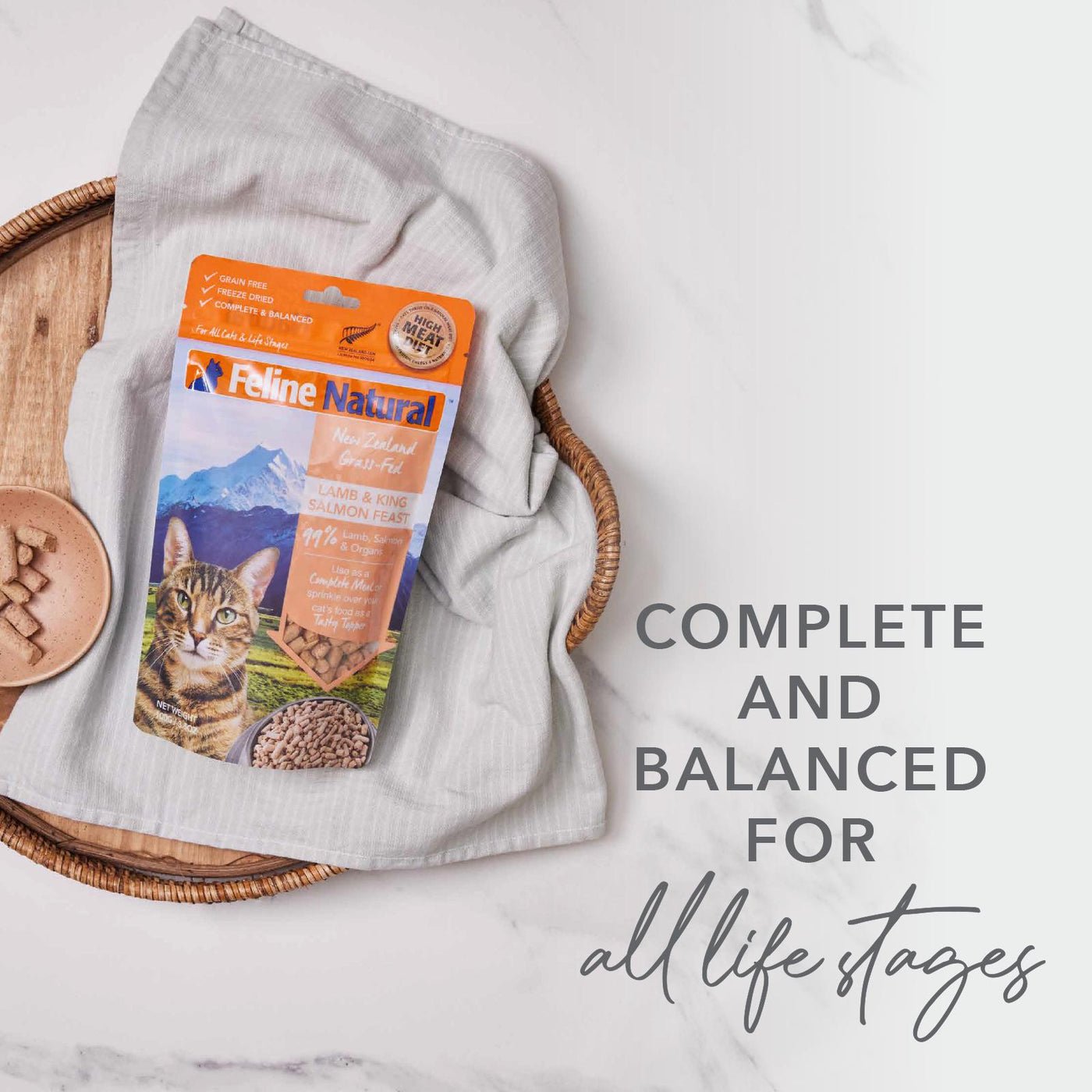 Feline natural New Zealand lamb and king salmon feast feed or top cat food 3.5 oz