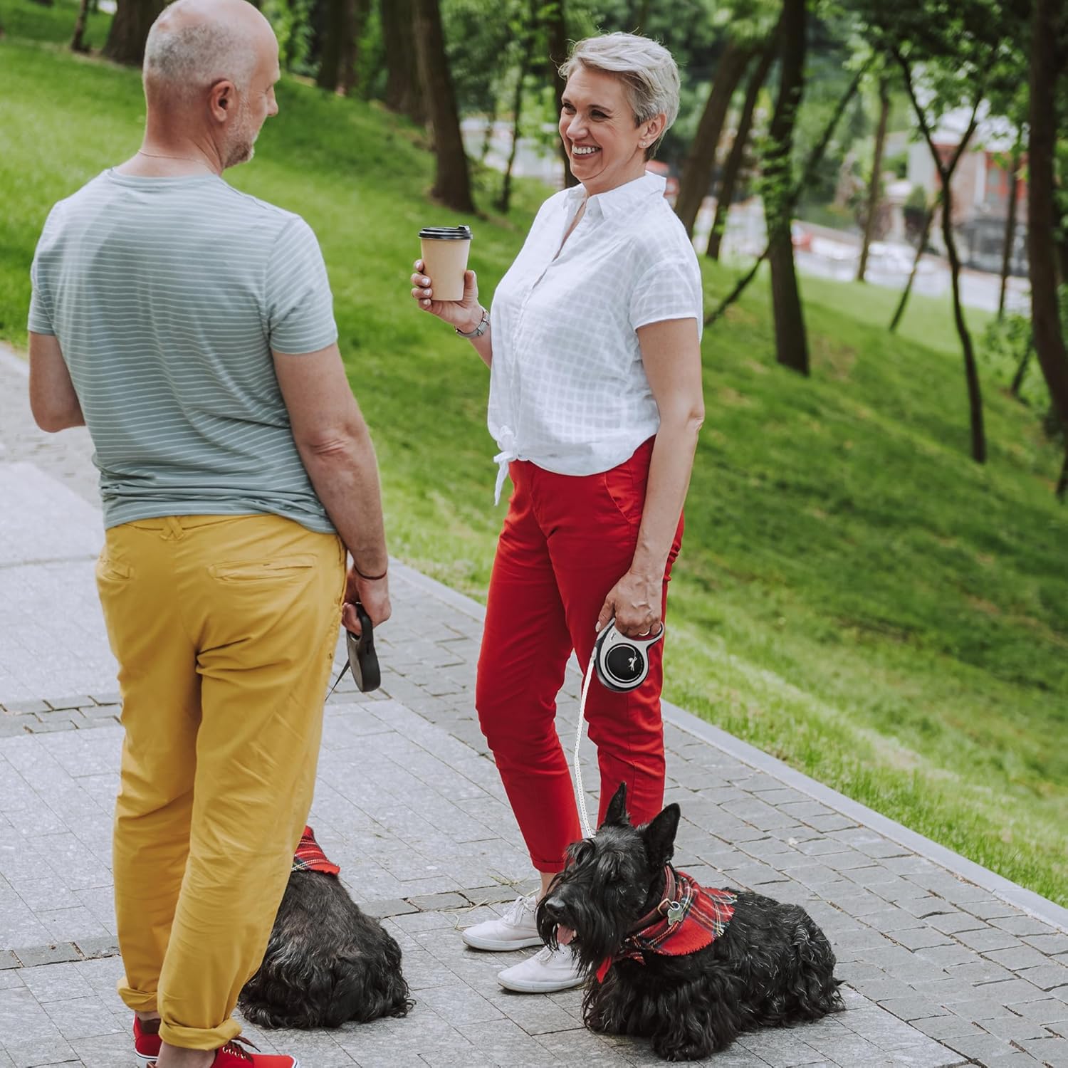 FLEXI New Comfort Retractable Dog Leash Tape - Ergonomic - Durable and Tangle Free Pet Walking Leash for Dogs Up to 55 lbs - Medium - Grey/Black - 16 ft